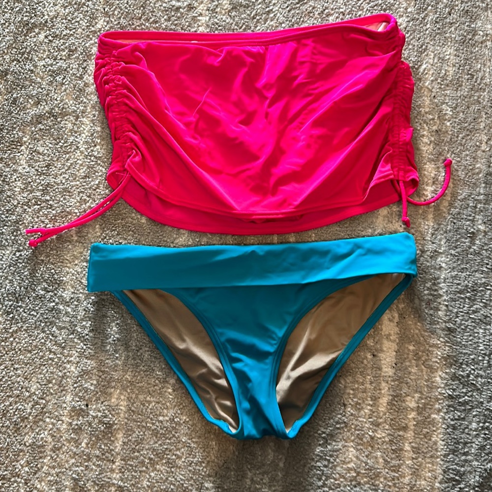 Victoria’s Secret swim bottoms medium